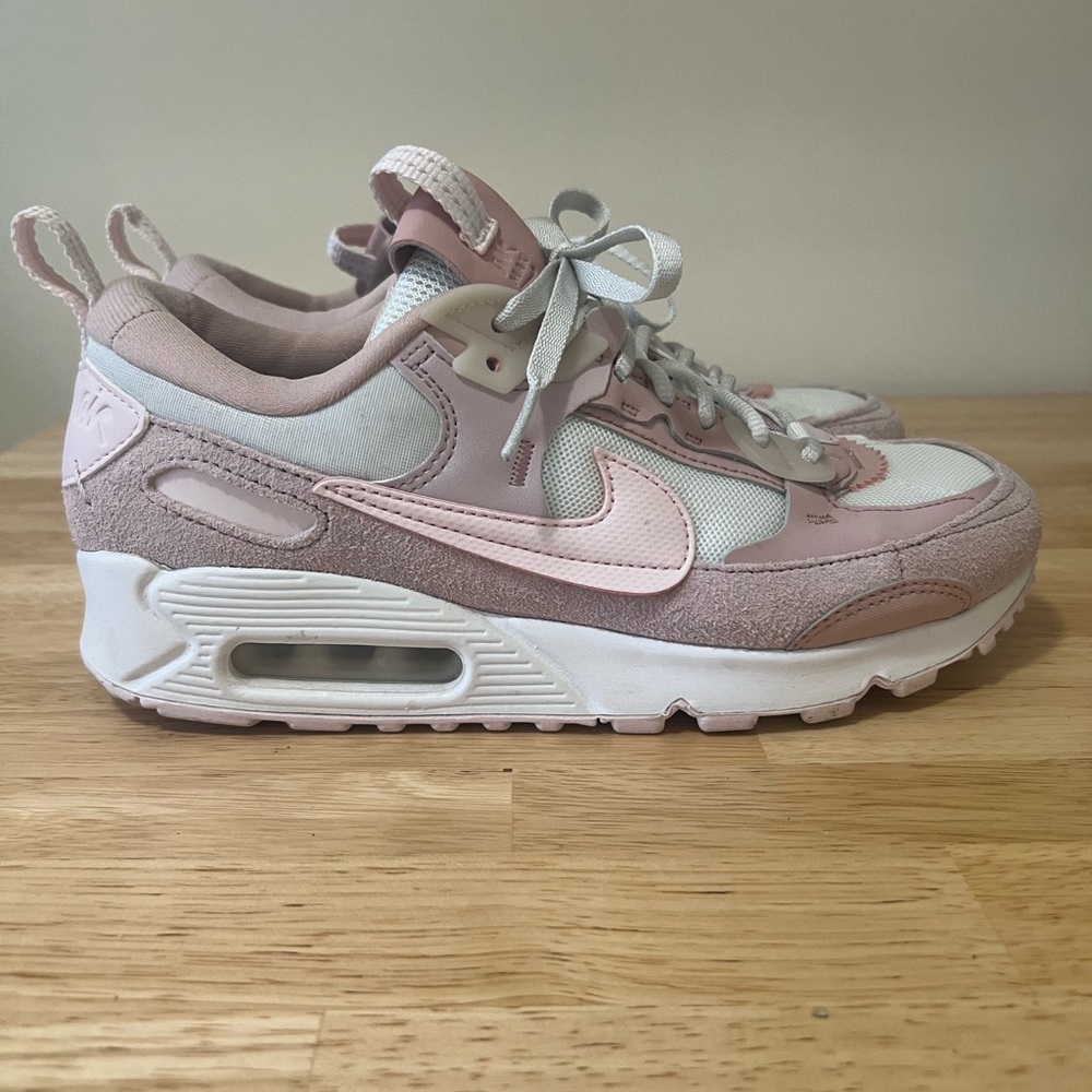 Nike Blush Pink and White Air Max Sneakers size 7 - Picture 9 of 9